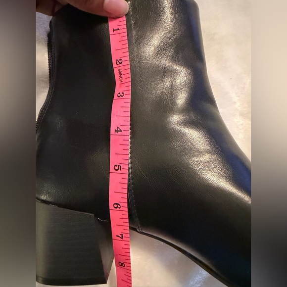 Baretraps Black Ankle Boots - Picture 9 of 10